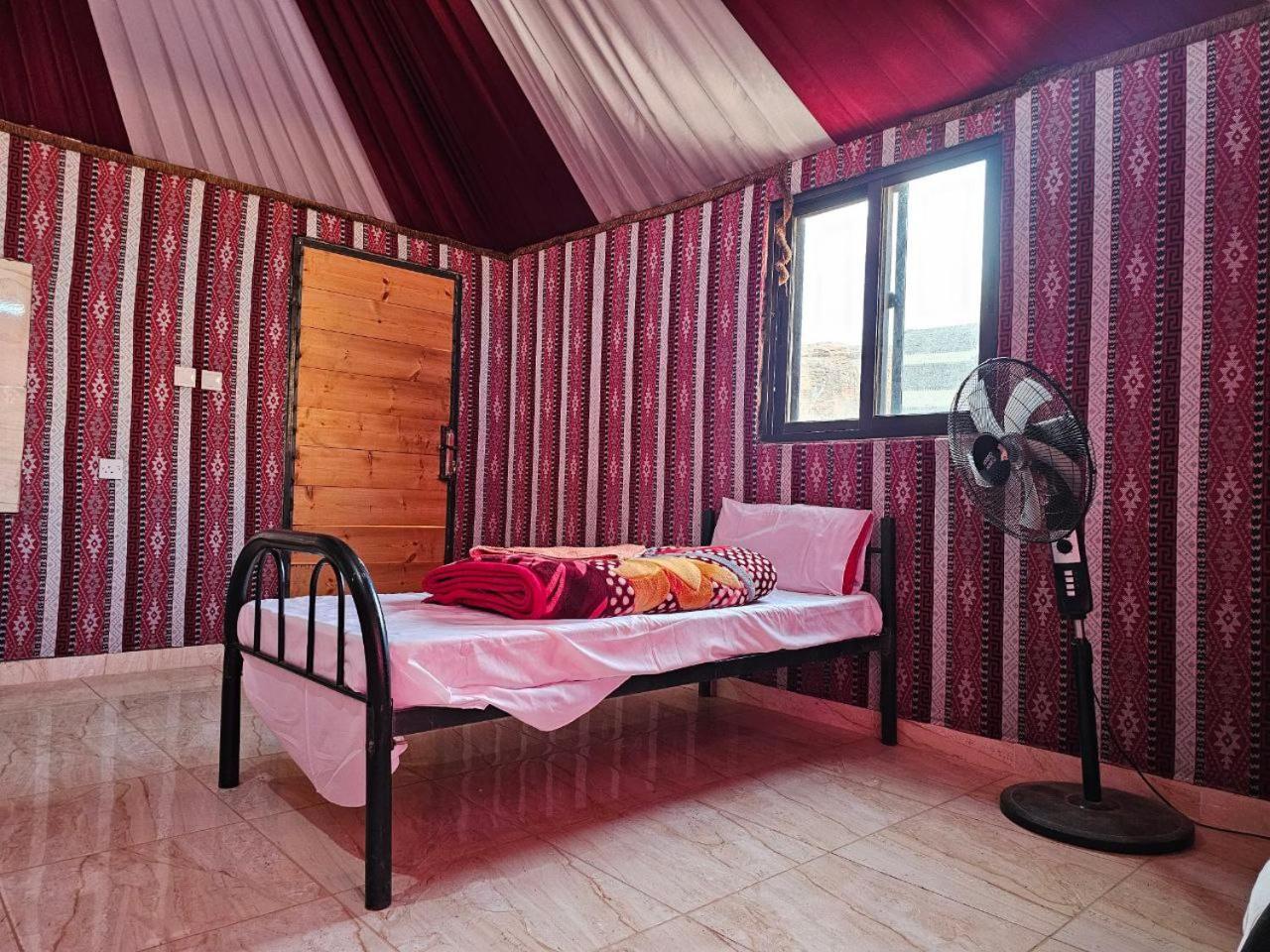 Bed and Breakfast Beduin Star Trail Camp Вади-Рам Экстерьер фото