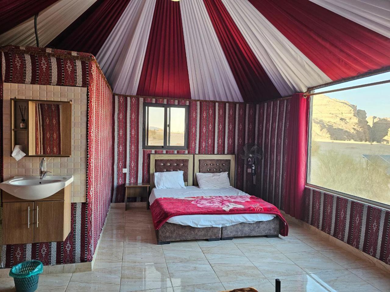 Bed and Breakfast Beduin Star Trail Camp Вади-Рам Экстерьер фото