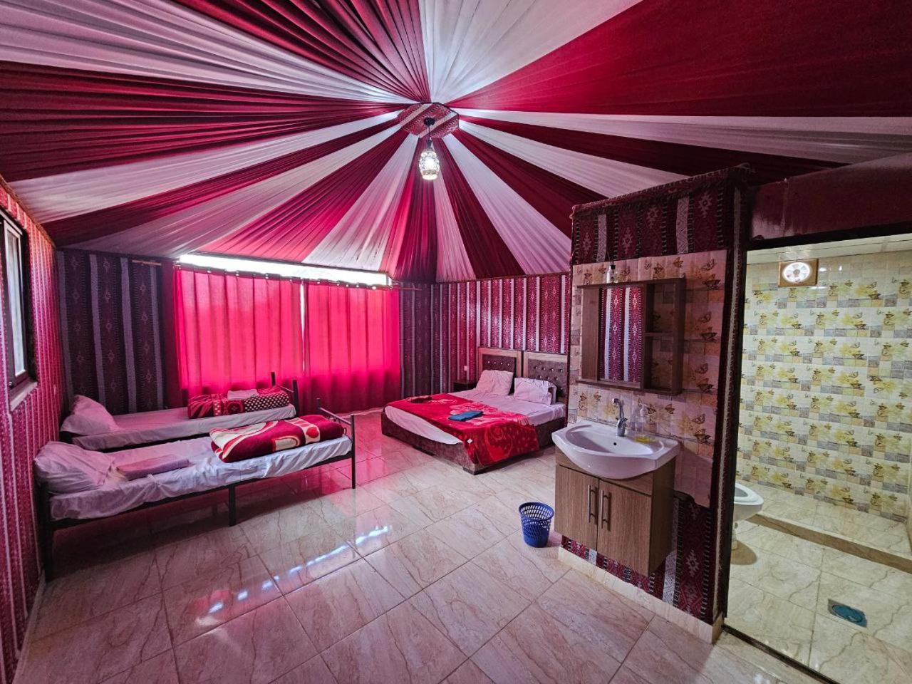 Bed and Breakfast Beduin Star Trail Camp Вади-Рам Экстерьер фото
