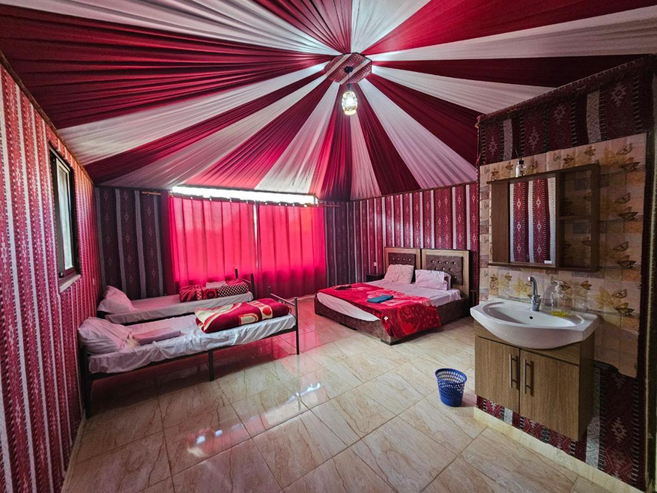 Bed and Breakfast Beduin Star Trail Camp Вади-Рам Экстерьер фото